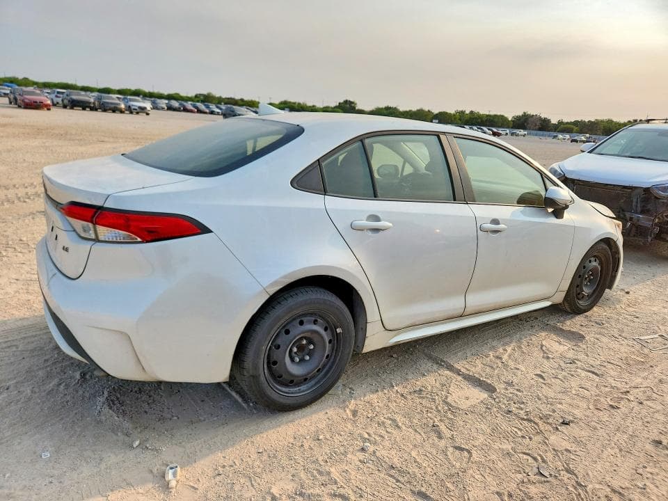 2020 TOYOTA COROLLA LE 3