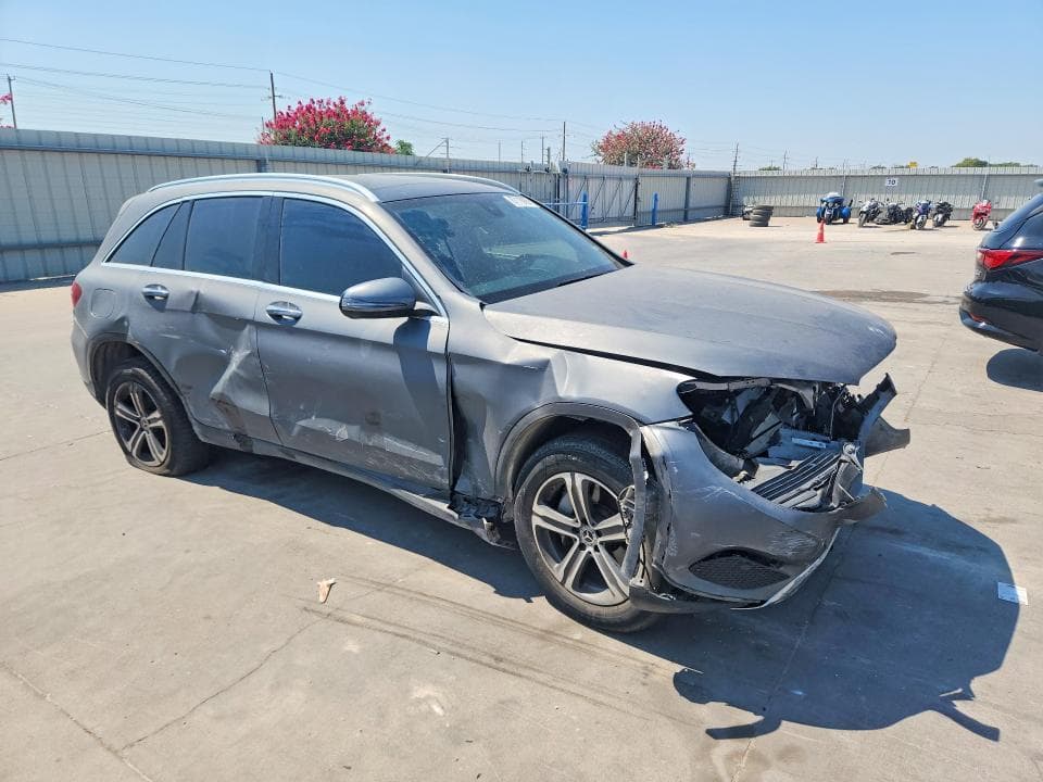 2018 MERCEDES-BENZ GLC 300 4