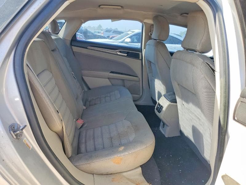 2019 FORD FUSION SE 10