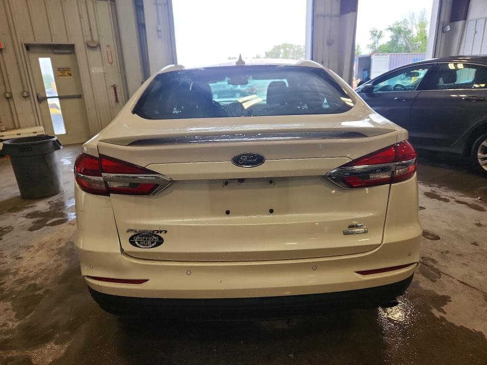 2020 FORD FUSION SE 6
