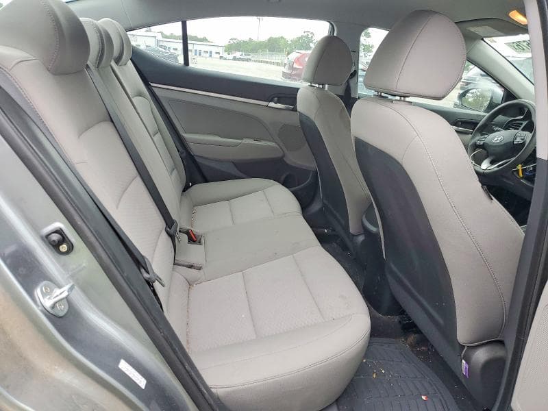2019 HYUNDAI ELANTRA SE 10