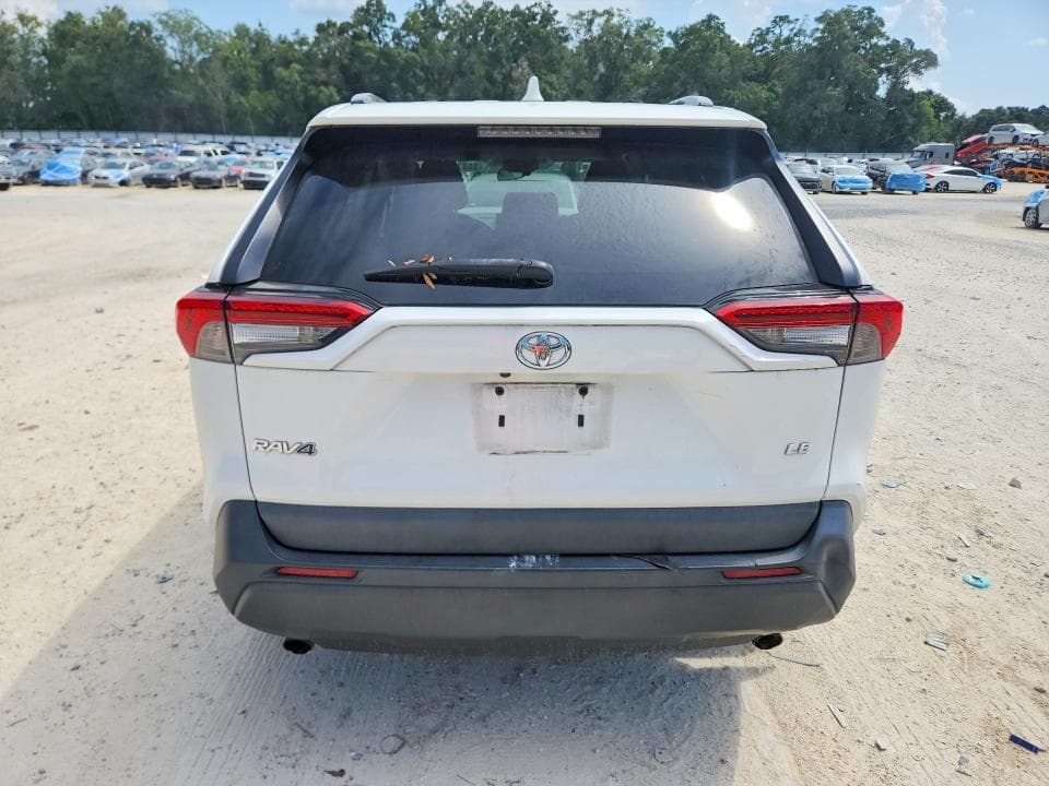 2021 TOYOTA RAV4 LE 6