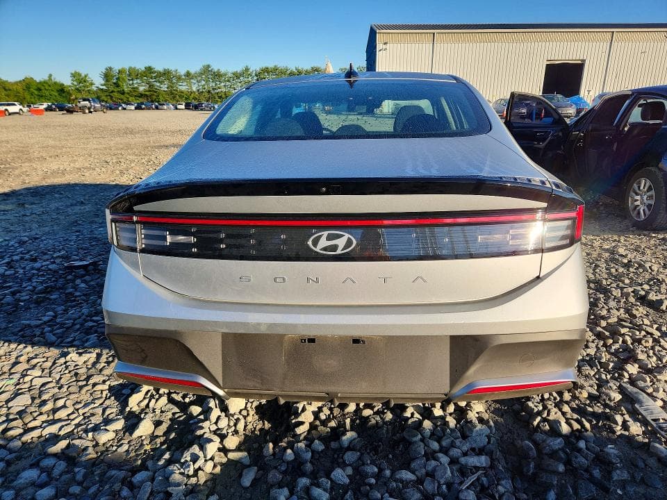 2026 HYUNDAI SONATA SE 6