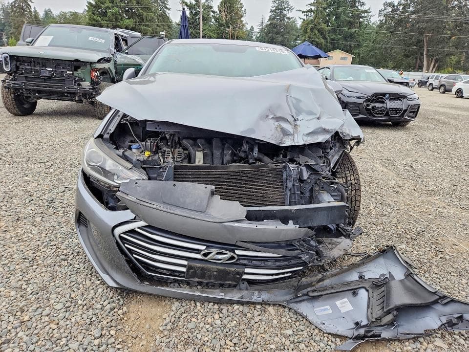 2017 HYUNDAI ELANTRA SE 5