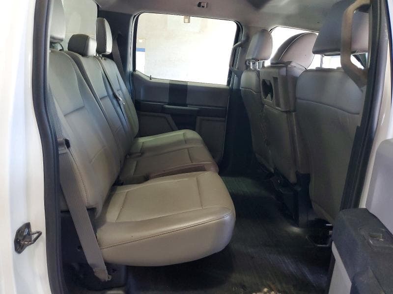 2017 FORD F150 SUPERCREW 10