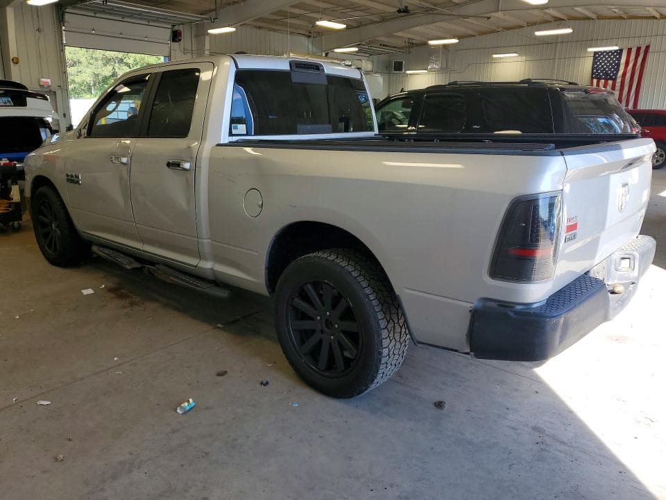2017 RAM 1500 SLT 2