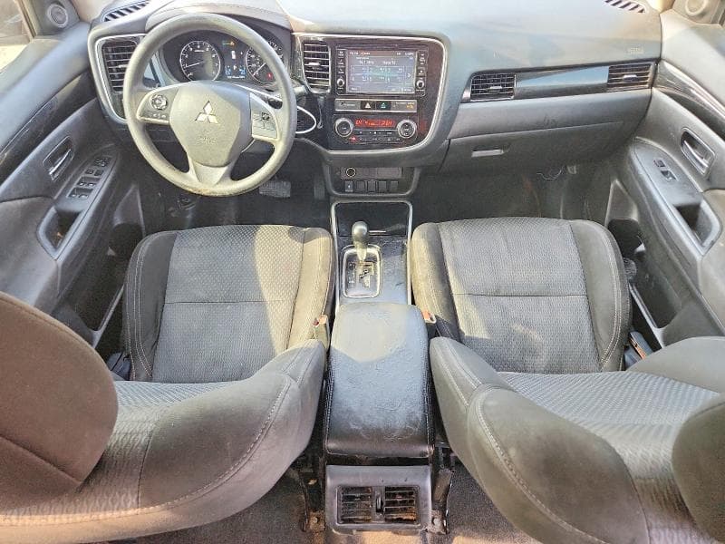 2019 MITSUBISHI OUTLANDER ES 8