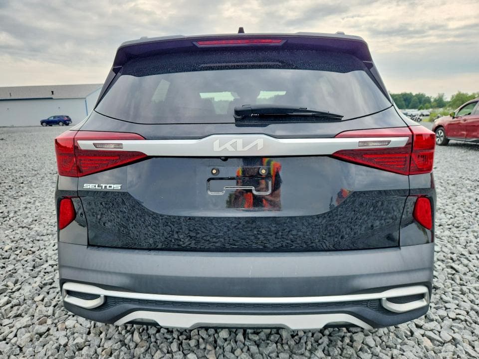 2022 KIA SELTOS EX 6