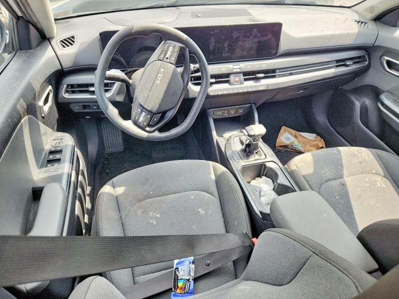 2025 KIA K4 LXS 8