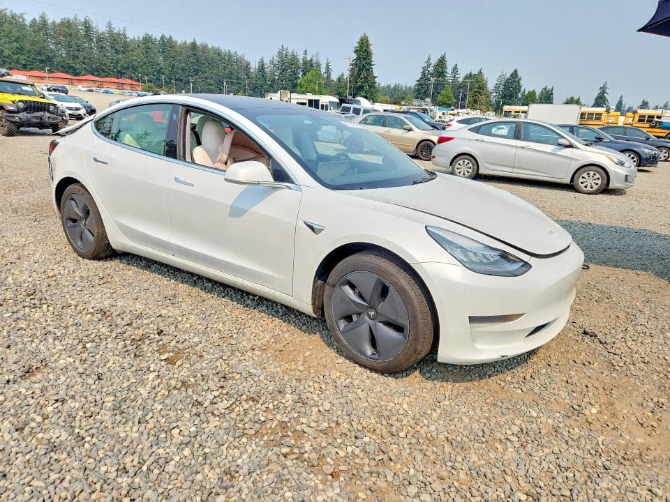 2020 TESLA MODEL 3 4