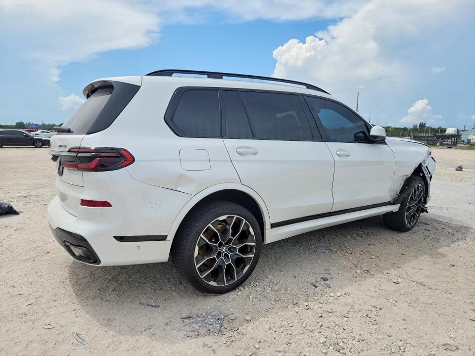 2024 BMW X7 XDRIVE40I 3