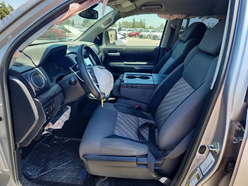 2019 TOYOTA TUNDRA SR5 7