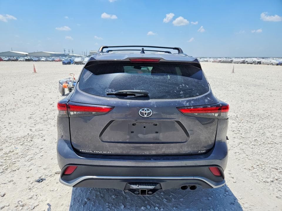 2021 TOYOTA HIGHLANDER XSE 6