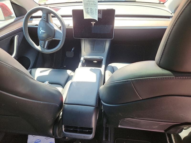 2023 TESLA MODEL Y 8