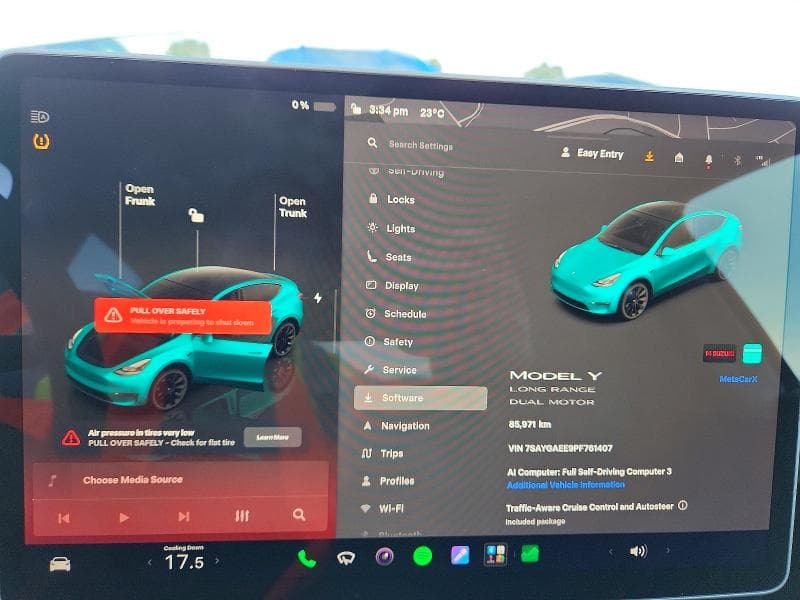 2023 TESLA MODEL Y 9