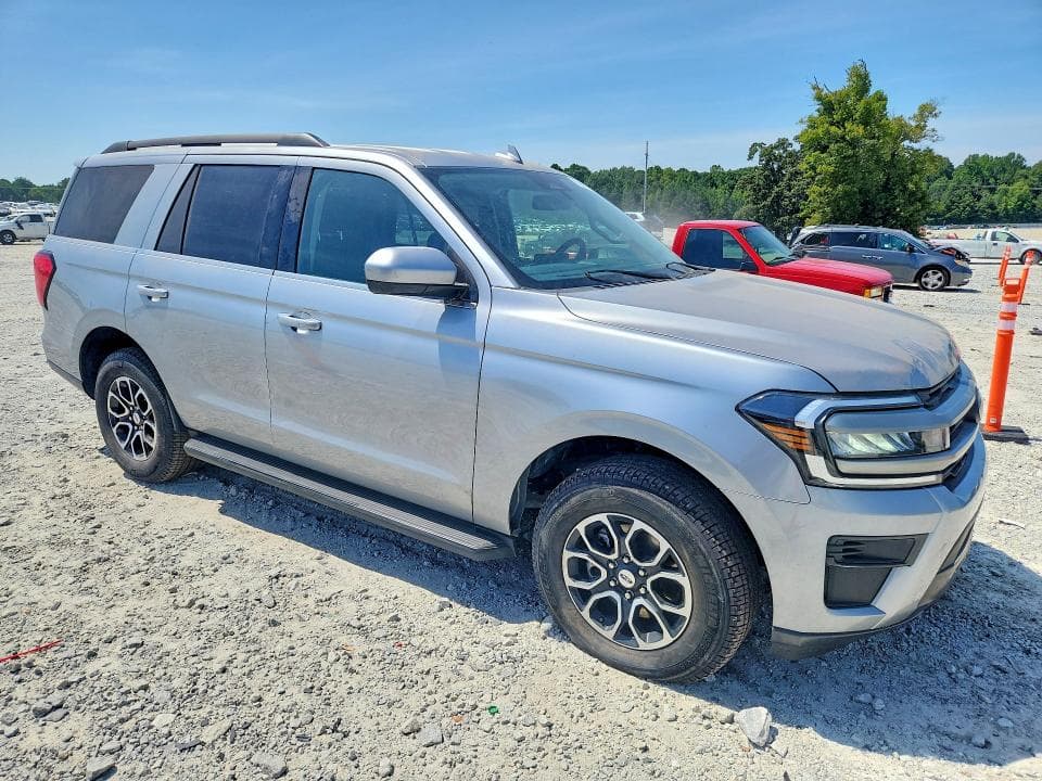2024 FORD EXPEDITION XLT 4