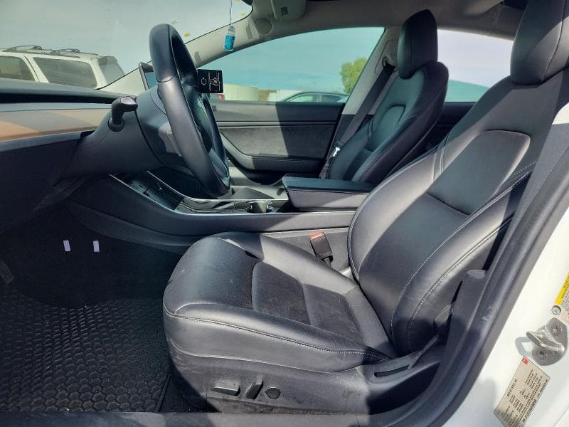 2018 TESLA MODEL 3 7