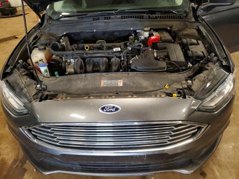 2017 FORD FUSION SE 11
