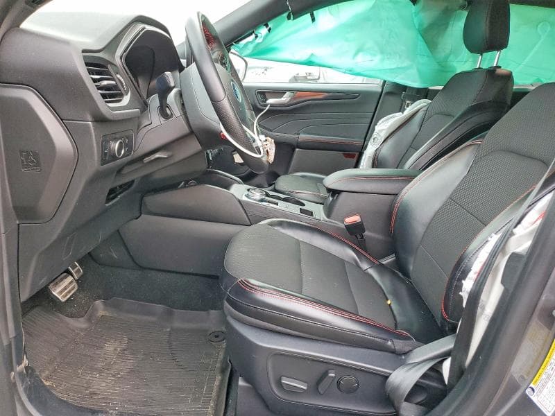 2024 FORD ESCAPE ST LINE 7