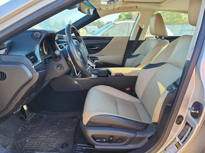 2020 LEXUS ES 300H 7