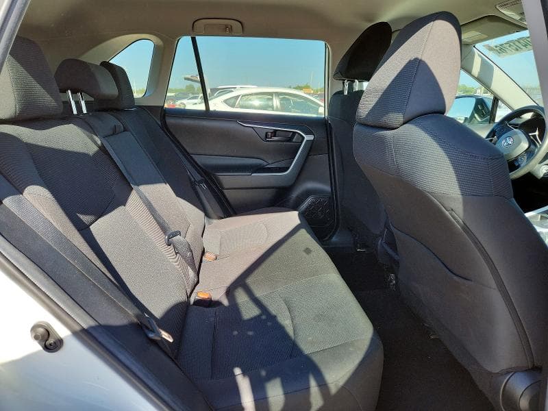 2021 TOYOTA RAV4 LE 11