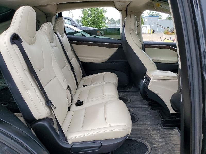 2017 TESLA MODEL X 11