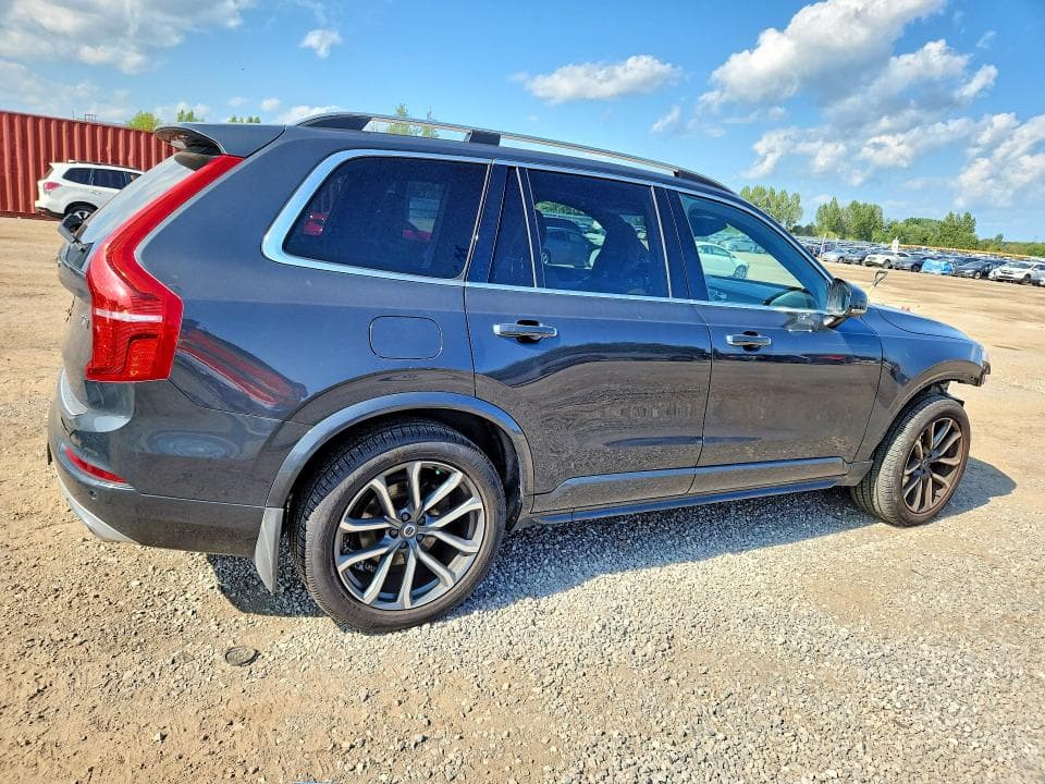 2017 VOLVO XC90 T6 3