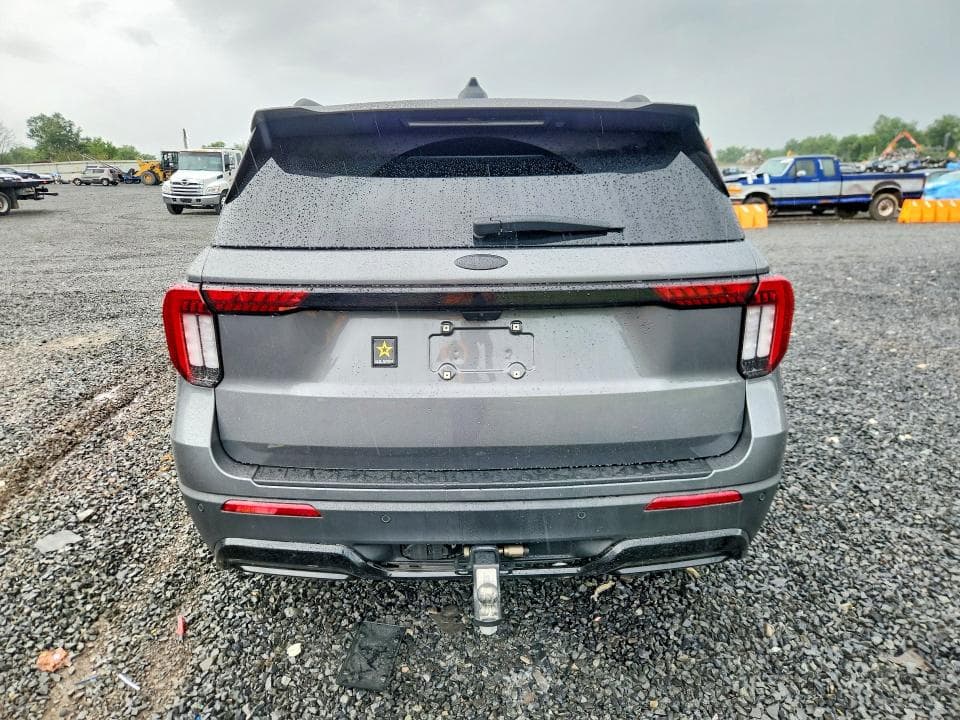 2025 FORD EXPLORER ST-LINE 6