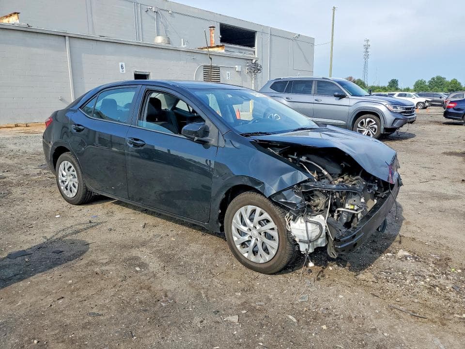 2018 TOYOTA COROLLA LE 4