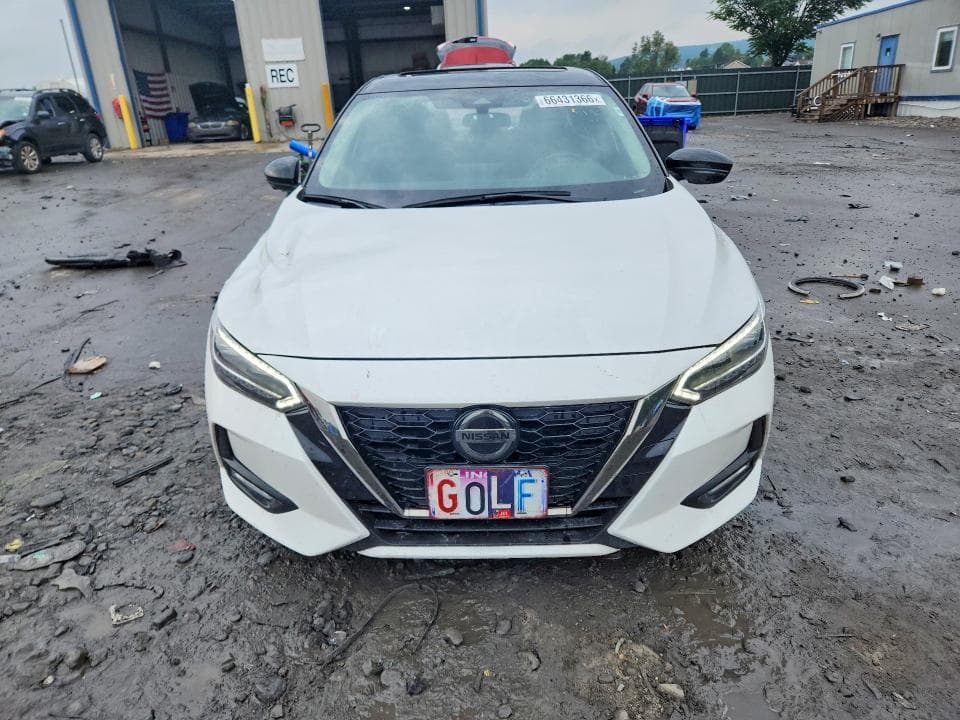 2022 NISSAN SENTRA SR 5