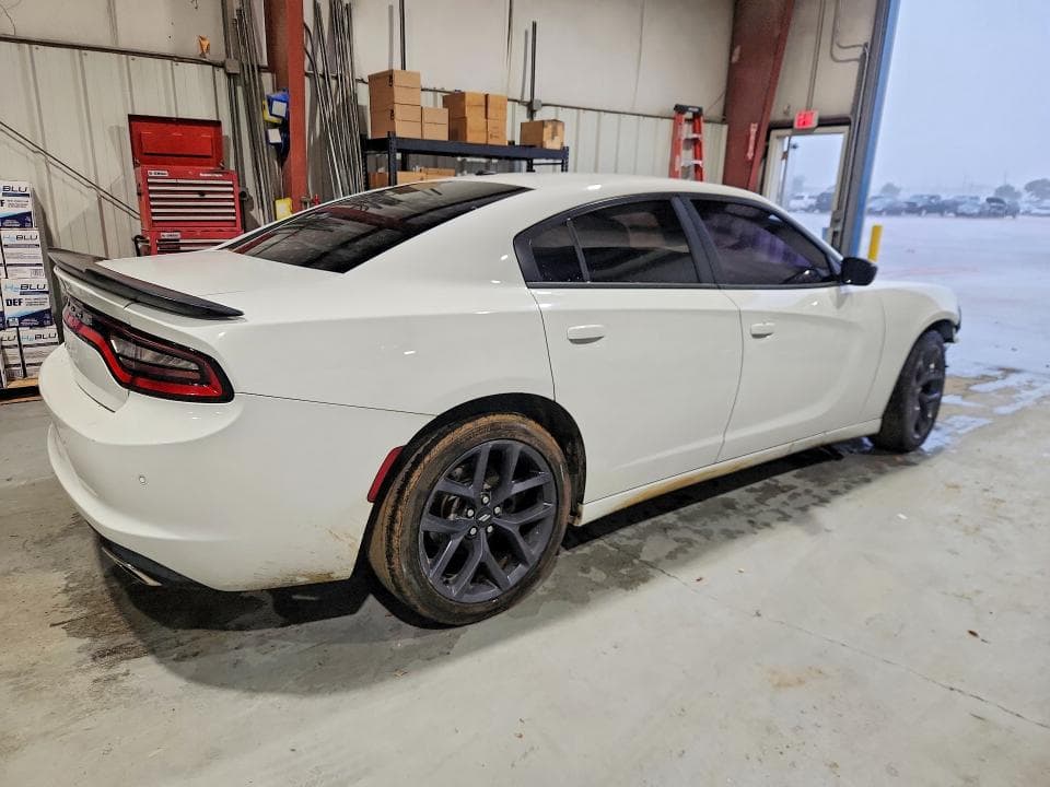 2019 DODGE CHARGER SXT 3
