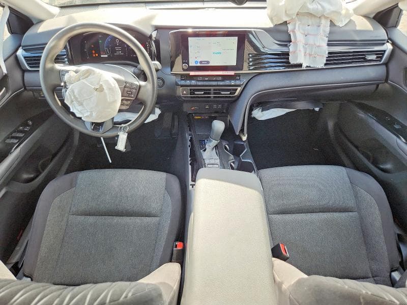 2026 TOYOTA CAMRY LE 8