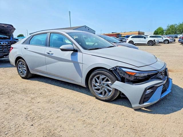 2025 HYUNDAI ELANTRA SEL SPORT 4