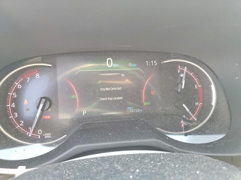 2024 TOYOTA RAV4 XLE 9
