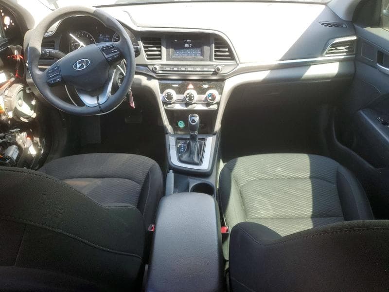 2019 HYUNDAI ELANTRA SE 8