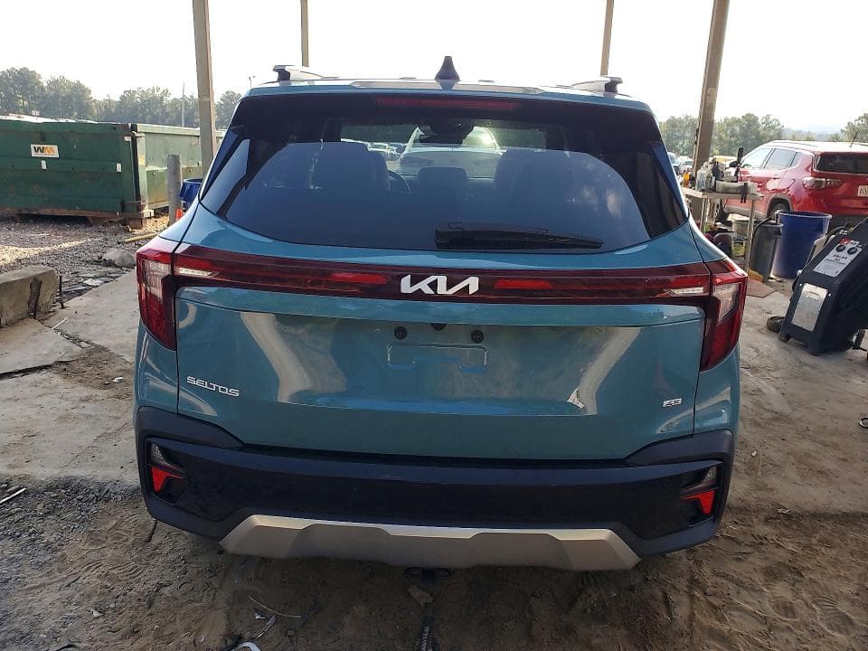 2025 KIA SELTOS EX 6