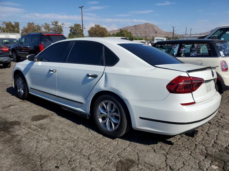 2017 VOLKSWAGEN PASSAT S 2