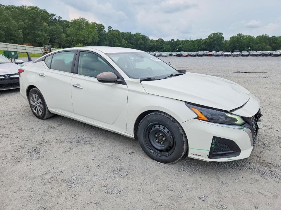 2024 NISSAN ALTIMA S 4