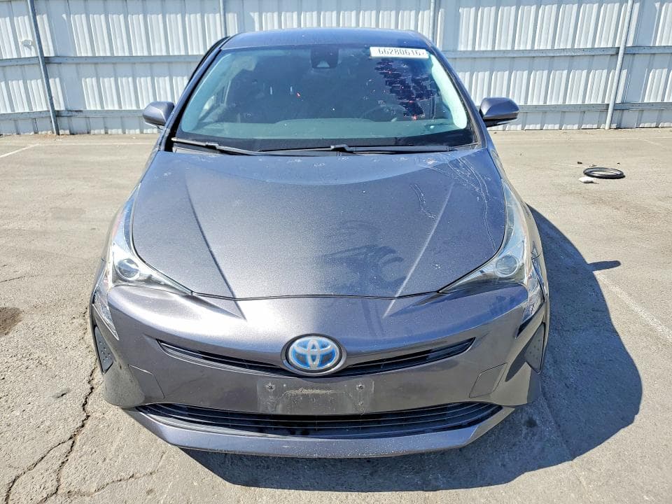 2017 TOYOTA PRIUS TWO 5