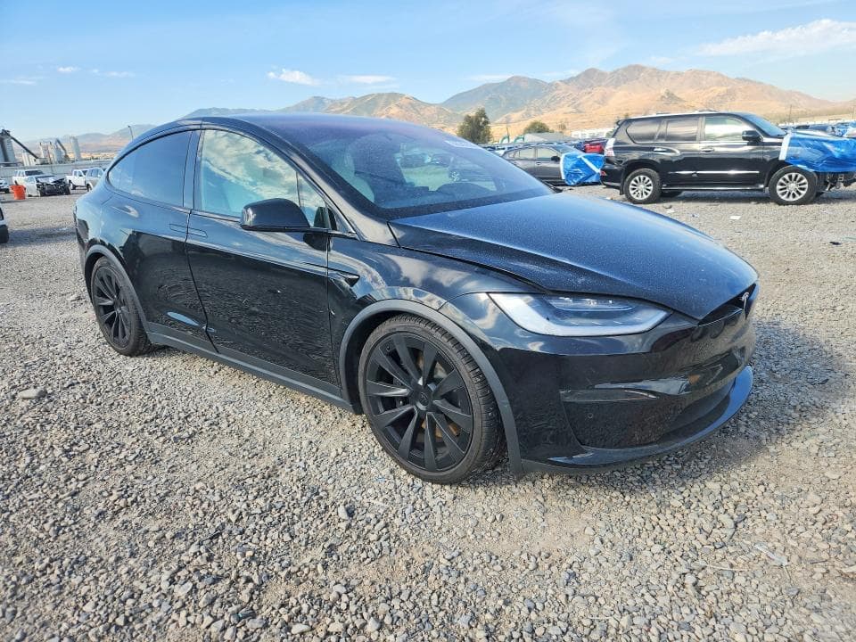 2023 TESLA MODEL X 4