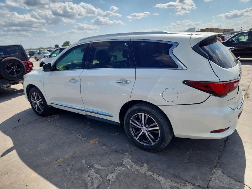 2019 INFINITI QX60 LUXE 2