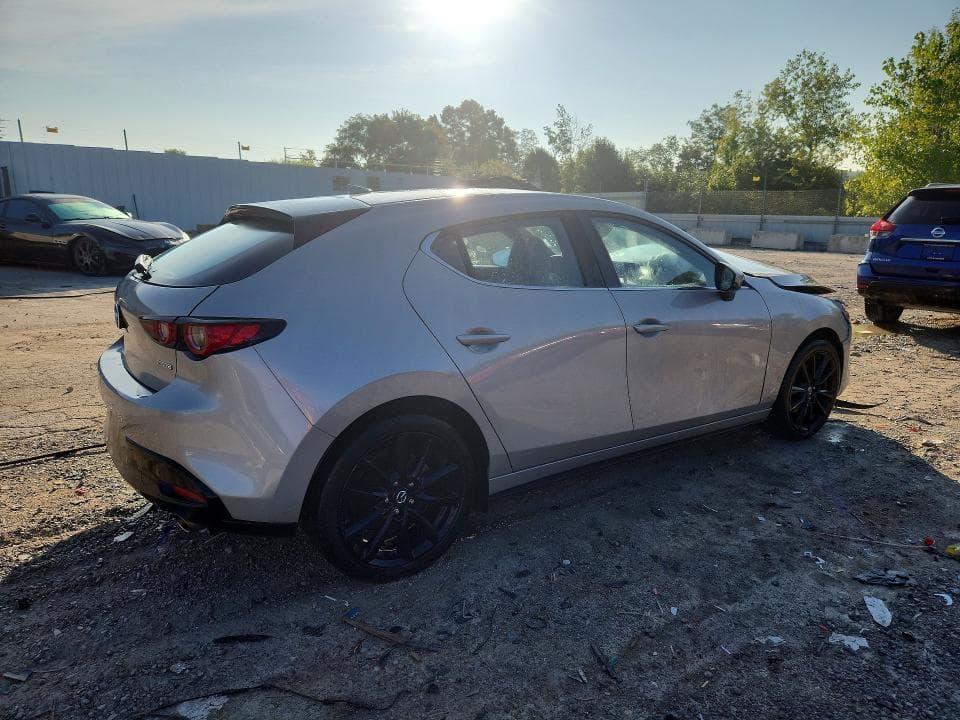 2022 MAZDA 3 PREMIUM 3