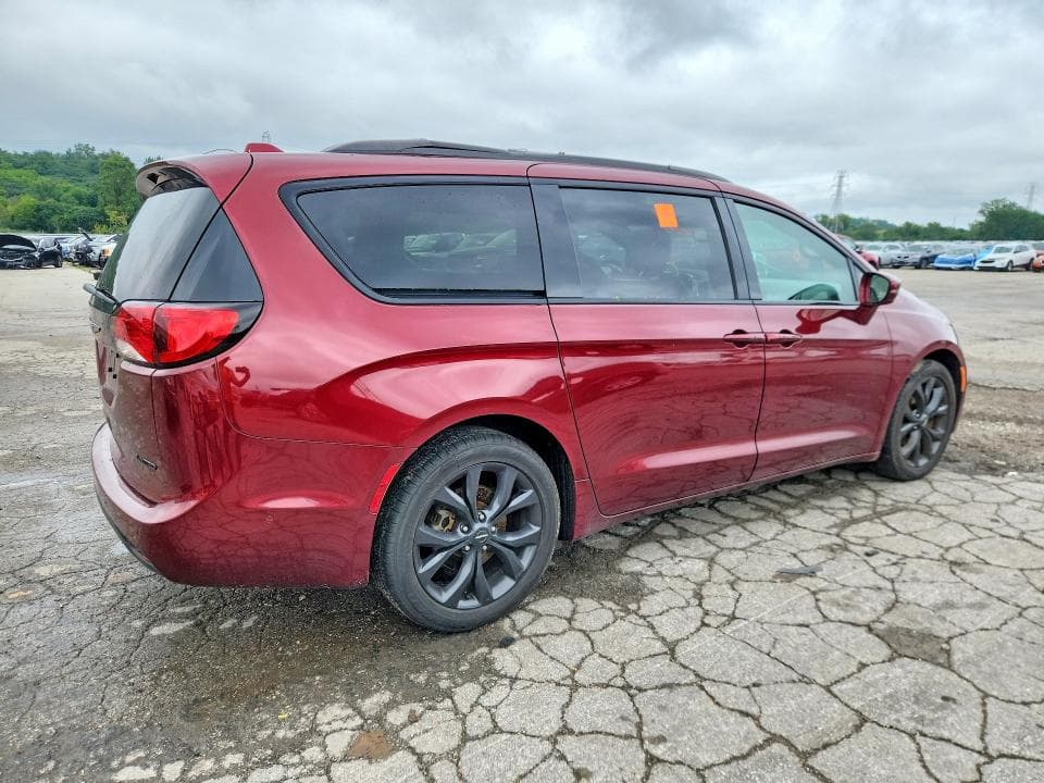 2018 CHRYSLER PACIFICA LIMITED 3