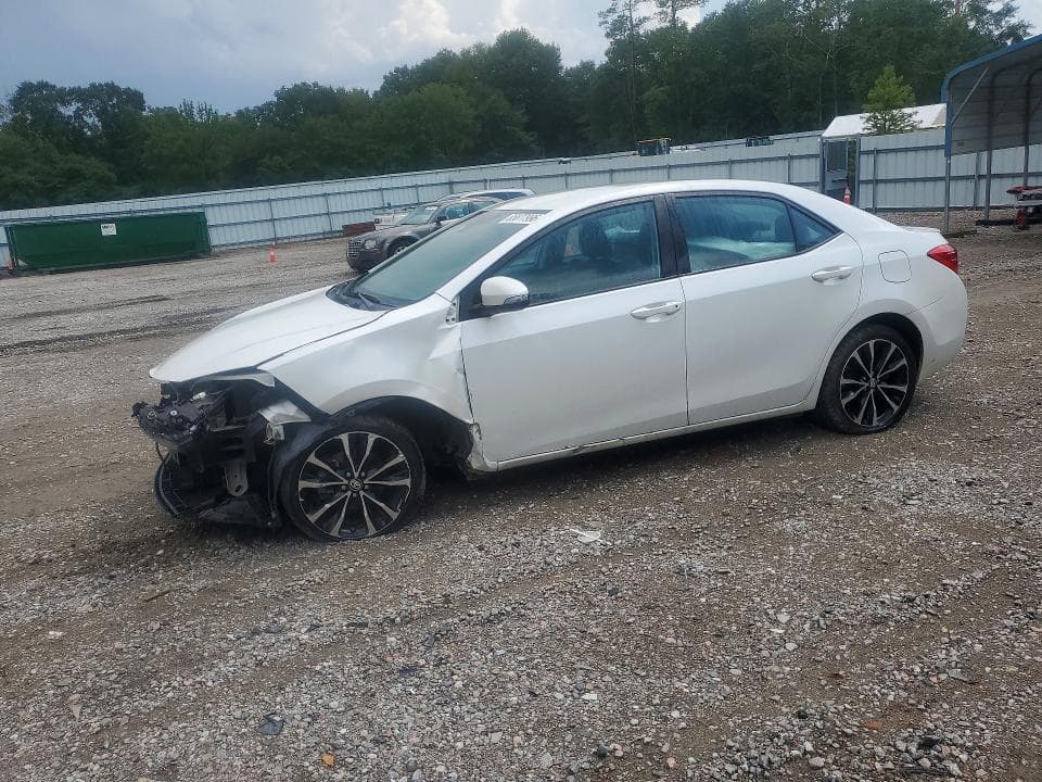 2019 TOYOTA COROLLA SE - 1
