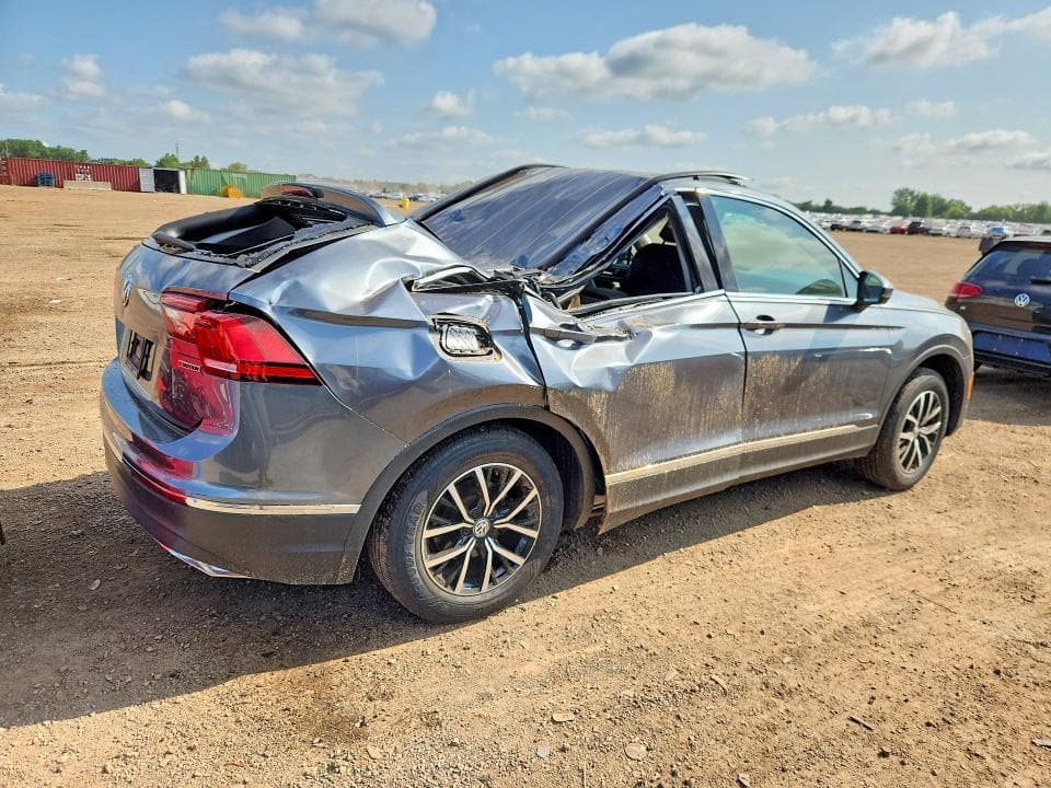 2021 VOLKSWAGEN TIGUAN SE 3