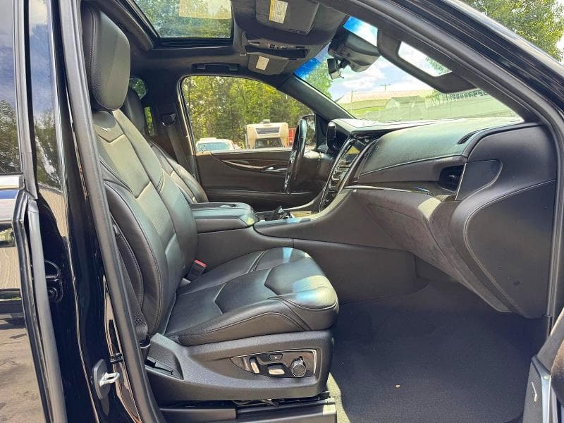 2019 CADILLAC ESCALADE ESV PLATINUM 9