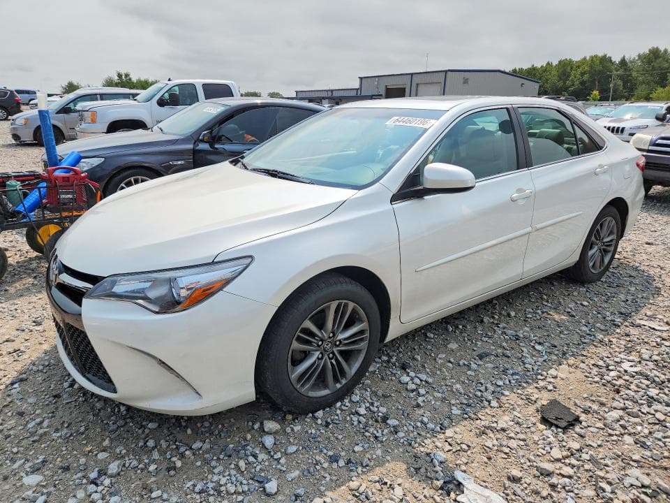 2017 TOYOTA CAMRY SE - 1