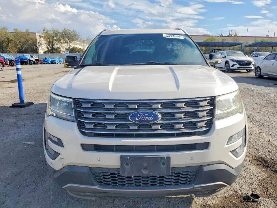 2017 FORD EXPLORER XLT 5