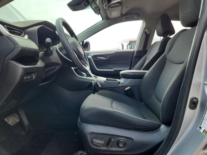 2025 TOYOTA RAV4 XLE 7