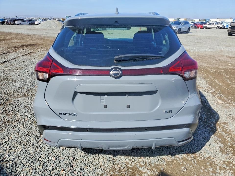 2024 NISSAN KICKS SR 6